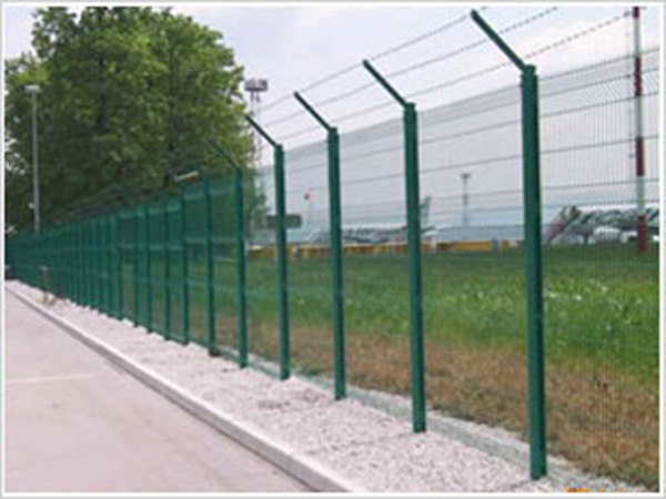 阜陽(yáng)機(jī)場(chǎng)防護(hù)欄圖片2