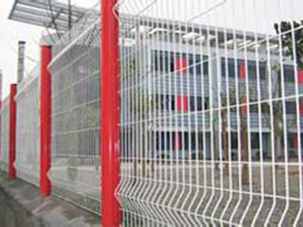 小區(qū)鐵藝防護(hù)欄圖片3