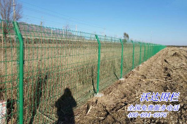 內(nèi)蒙古工業(yè)設(shè)計園光伏圍墻護欄網(wǎng)工程圖片2