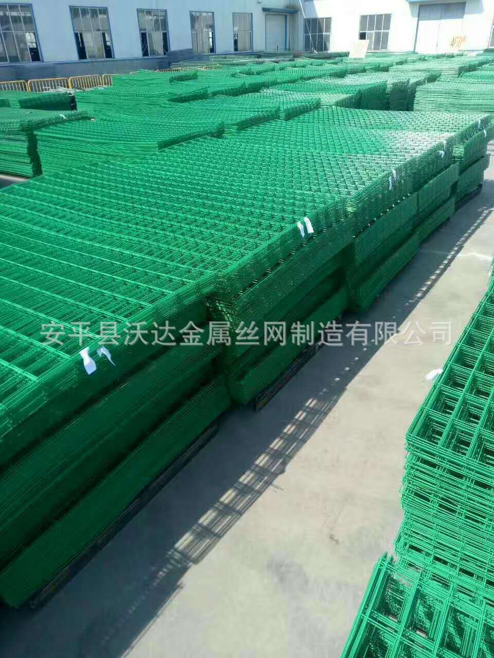 浸塑隔離網(wǎng)圖片1