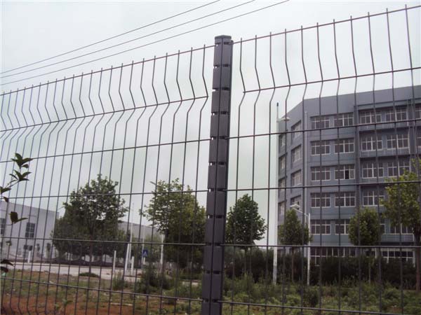 三角折彎護欄網(wǎng)圖片4