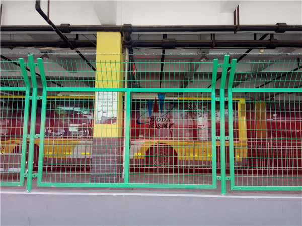 框架護(hù)欄網(wǎng)上海嘉定項(xiàng)目工程案例圖片3