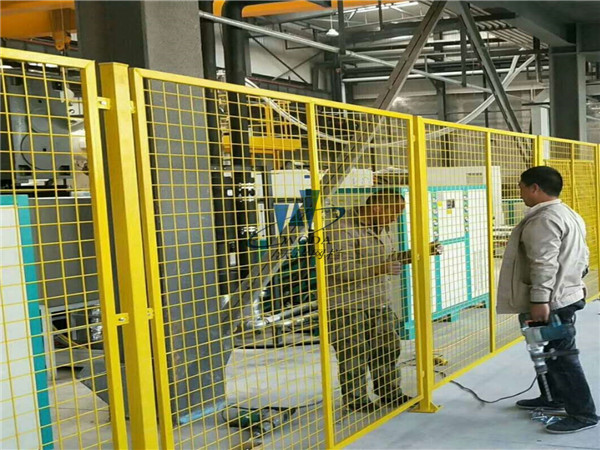 倉(cāng)庫(kù)隔離網(wǎng)現(xiàn)貨圖片3