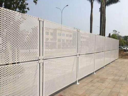 沖孔網護欄圖片5