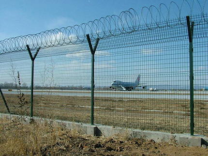 機(jī)場隔離柵圖片3